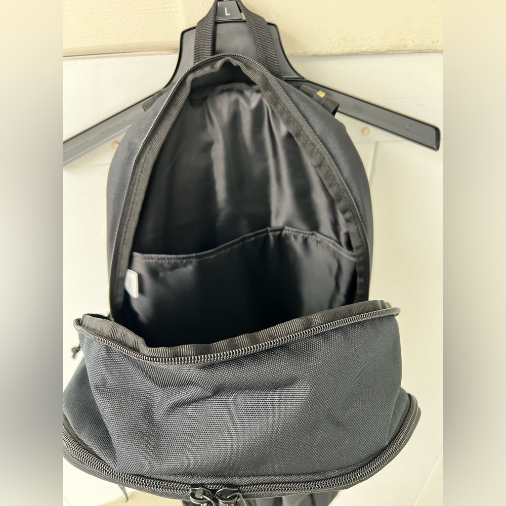 adidas Prime 7 Extra Large Black / Gold Backpack - Picture 10 of 12